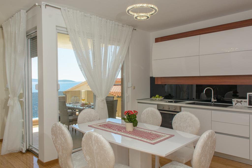 Apartments Villa Atlantis Trogir Kültér fotó