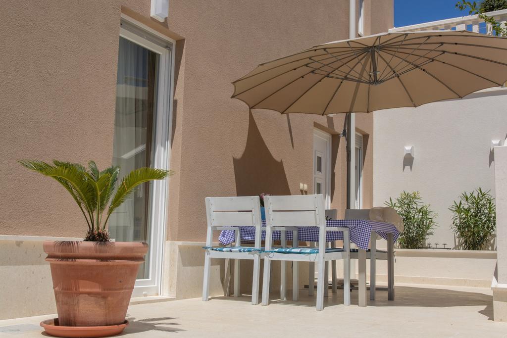Apartments Villa Atlantis Trogir Kültér fotó